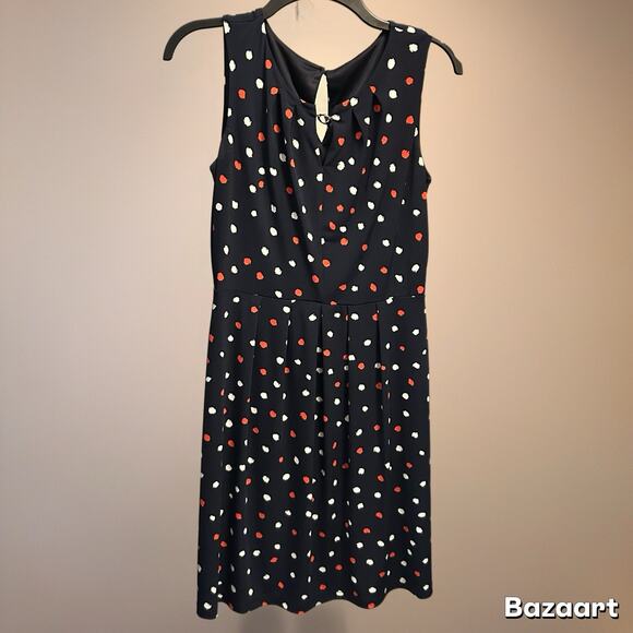 Sleeveless Dress Women’s M Toggle Front Clasp Stretchy Navy White Red Pleated - Picture 3 of 3
